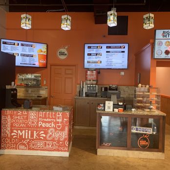 Peach Cobbler Factory - Front counter - Desserts Near Me - Pembroke Pines, Florida