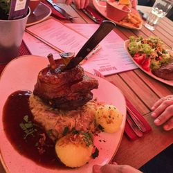 Brauhaus Ernst August - This is what I came for - German pork knuckle - 100% yum!