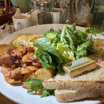 Marigold Kitchen - Mushroom & Gouda omelette - Breakfast & Brunch Near Me - Madison, Wisconsin