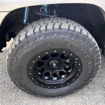 S&R Motorz - King suspension - Auto Customization Near Me - Cornelius, Oregon S&R Motorz - King suspension - Auto Customization Near Me - Cornelius, Oregon
