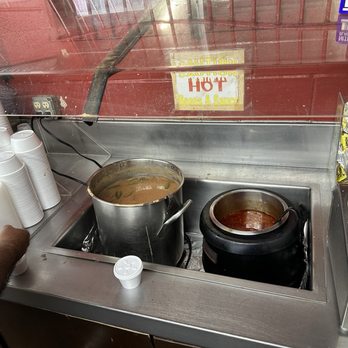 Cooper's Old Time Pit Bar-B-Que - Yes, they do have a pot of beans and a pot of their bbq sauce, all self serve. - Barbeque Near Me - Llano, Texas