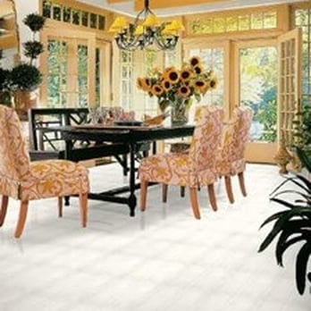 Design Floors Lehigh Valley - a dining room with sunflowers - Carpeting Near Me - Easton, Pennsylvania Design Floors Lehigh Valley - a dining room with sunflowers - Carpeting Near Me - Easton, Pennsylvania