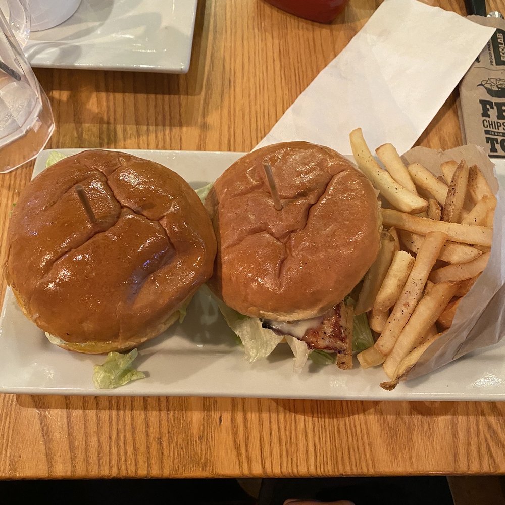 Bacon Avocado Grilled Chicken Sandwich Bacon Avocado Grilled Chicken Sandwich