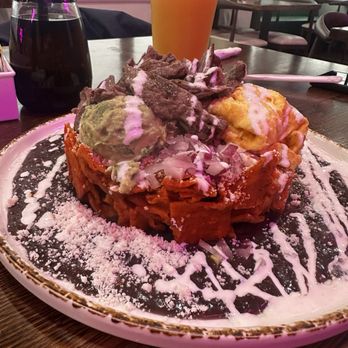 Madres Brunch - Chilaquiles with steak - Breakfast & Brunch Near Me - Bellflower, California