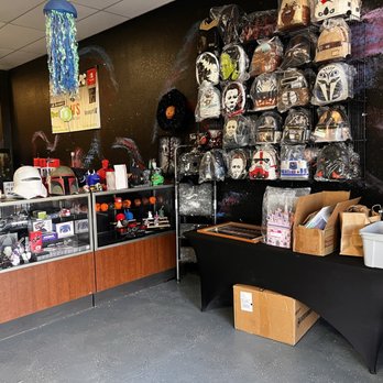 MJ's Gaming Cafe - Star Wars Lounge-fly - Cafes Near Me - El Paso, Texas MJ's Gaming Cafe - Star Wars Lounge-fly - Cafes Near Me - El Paso, Texas