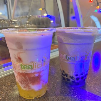 Fruitealicious Bubble Tea & Smoothies - Strawberry Lychee Smoothie - Coffee & Tea Near Me - Frisco, Texas Fruitealicious Bubble Tea & Smoothies - Strawberry Lychee Smoothie - Coffee & Tea Near Me - Frisco, Texas