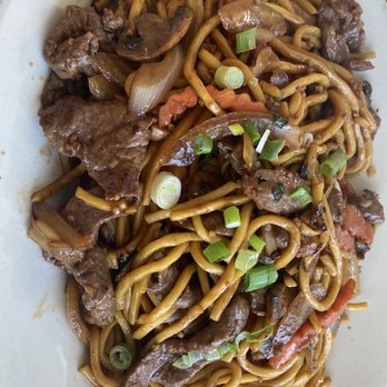 Sabrosura Restaurant - Beef Lo Mein - Chinese Near Me - Bronx, New York Sabrosura Restaurant - Beef Lo Mein - Chinese Near Me - Bronx, New York