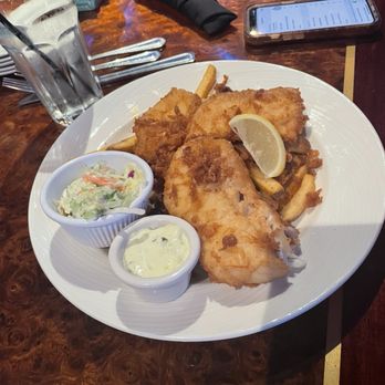 Aquarium Restaurant - Crunchy Fish & Chips - Seafood Near Me - Kemah, Texas