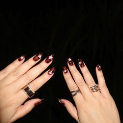Acryliq Nails