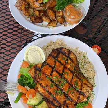 Dr Grubb's - Blackened Salmon with Herb Brown Rice and Sauteed Vegetable Medley - American Near Me - Claremont, California Dr Grubb's - Blackened Salmon with Herb Brown Rice and Sauteed Vegetable Medley - American Near Me - Claremont, California