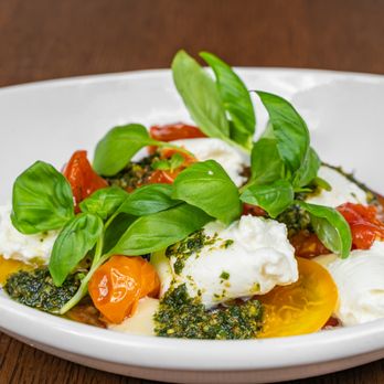 Parlor - Creamy Barrata & Heirloom Tomato - Pizza Near Me - San Clemente, California Parlor - Creamy Barrata & Heirloom Tomato - Pizza Near Me - San Clemente, California