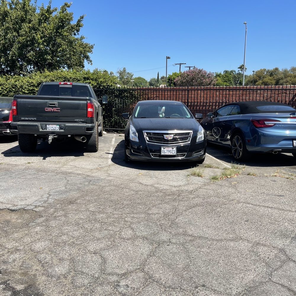 My truck was in the exact same spot 4 days after it was dropped off!!! F*cking incredible!!! My truck was in the exact same spot 4 days after it was dropped off!!! F*cking incredible!!!