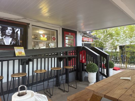 Munchies Live BBQ by null