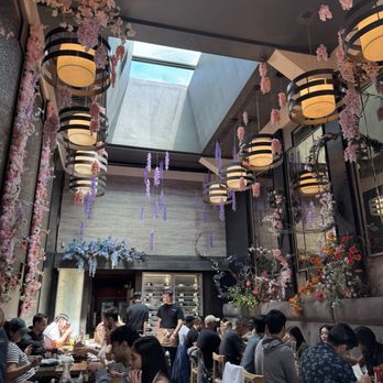 Blackwood - Thai Near Me - San Francisco, California