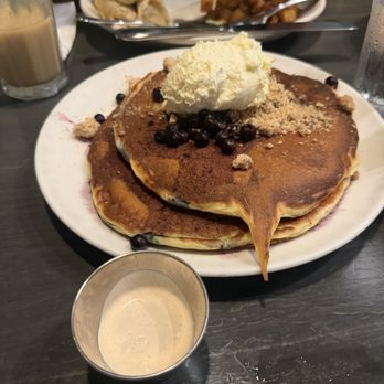 Sleepy Bee Cafe - Downtown - seasonal pancakes - Breakfast & Brunch Near Me - Cincinnati, Ohio Sleepy Bee Cafe - Downtown - seasonal pancakes - Breakfast & Brunch Near Me - Cincinnati, Ohio