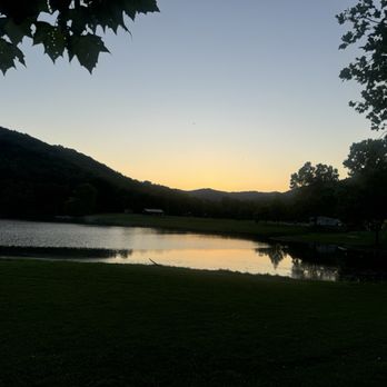 Indian Mountain State Park - Lake at Indian Mountain State park - Parks Near Me - Jellico, Tennessee Indian Mountain State Park - Lake at Indian Mountain State park - Parks Near Me - Jellico, Tennessee