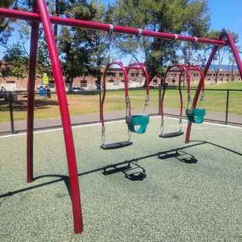 Littlejohn Park - Baby and parent swing - Parks Near Me - Alameda, California