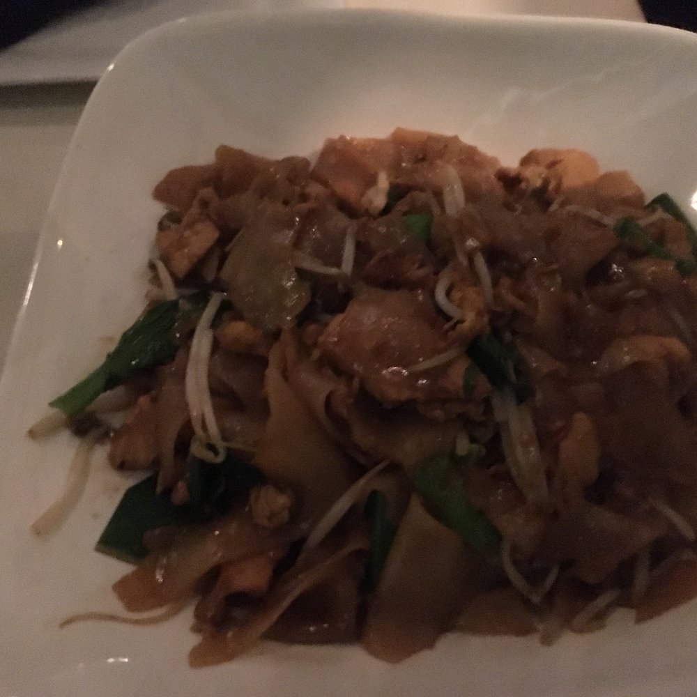 Silom 12 - Chicken and beef pad see ew - Thai Near Me - Chicago, Illinois Silom 12 - Chicken and beef pad see ew - Thai Near Me - Chicago, Illinois
