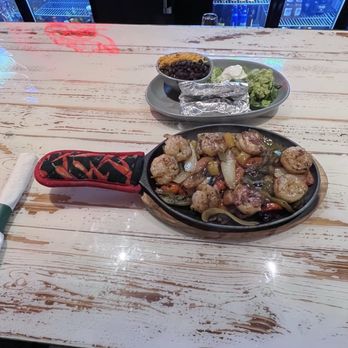 Vote For Pedro - Shrimp fajitas. Yum!! - Sports Bars Near Me - Boca Raton, Florida