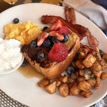 Brooklyn Diner USA - French royale meal - Diners Near Me - New York, New York