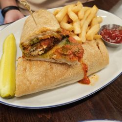 Quincy's Golf & Social