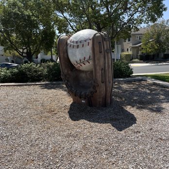 Zacatecas Park - Parks Near Me - Azusa, California