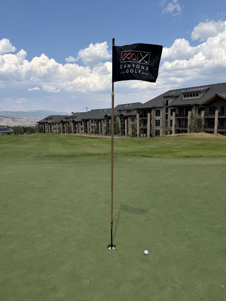 Canyons Golf Logo