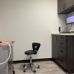 Albert J Kim, DPM - Inside one of the diagnostic rooms :)