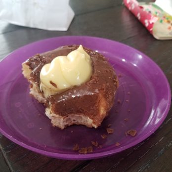 Sugar Y Spice - 11-23-21  Bavarian cream donut - Donuts Near Me - Elko, Nevada