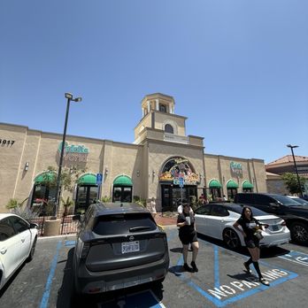 EddieWorld - the entrance - Service Stations Near Me - Yermo, California
