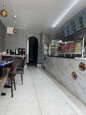 Baraka Shawarma Tucker by null