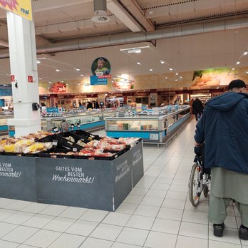 Dreieich Nordpark - Shopping Centers Near Me - Dreieich, HE