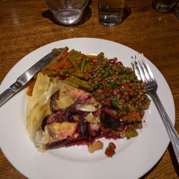 Jakobs - Beet quiche, lentil salad, and green bean stew - Mediterranean Near Me - London, XGL