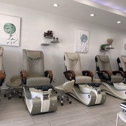 Fabulous Nails & Spa