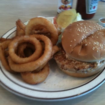 Chips - Turkey burger & onion rings $5.55 - American Near Me - Hawthorne, California Chips - Turkey burger & onion rings $5.55 - American Near Me - Hawthorne, California