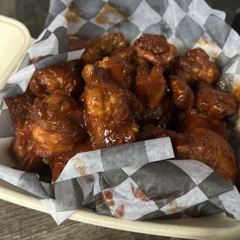 Velly Pizza - Wings! Super tasty - Pizza Near Me - Chico, California Velly Pizza - Wings! Super tasty - Pizza Near Me - Chico, California
