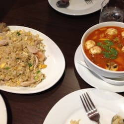 Pun Thai - Fried rice and Tom yum