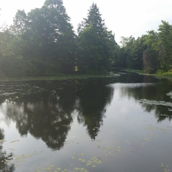 Quarton Lake Park - Parks Near Me - Birmingham, Michigan