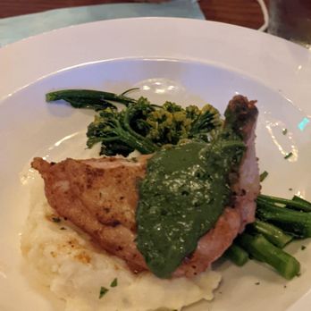 Central Bar + Restaurant - Roasted Chicken Breast with Asparagus and mashed potatoes - American Near Me - Bellevue, Washington Central Bar + Restaurant - Roasted Chicken Breast with Asparagus and mashed potatoes - American Near Me - Bellevue, Washington