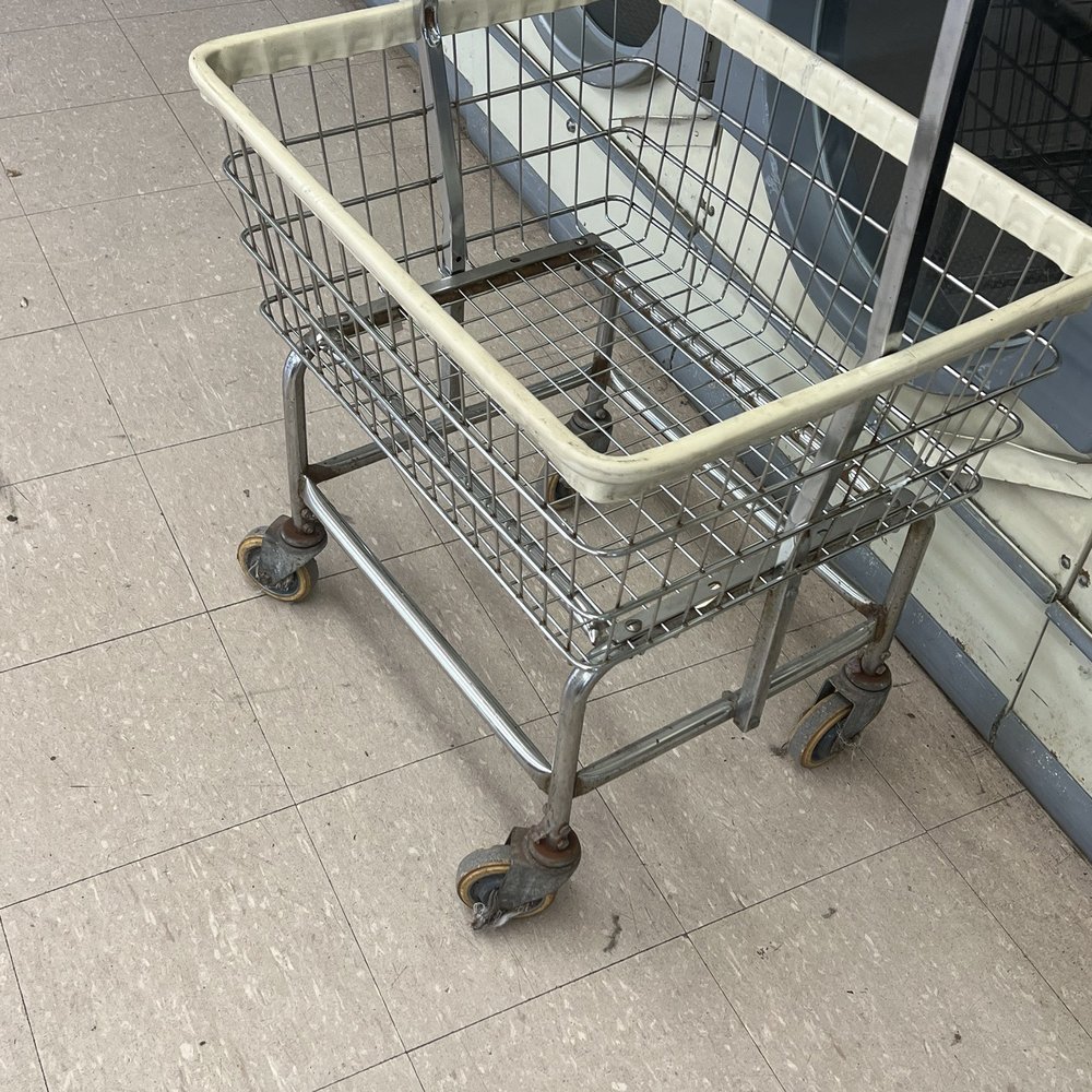 Holiday Coin Wash - Cart wheels barely move, hard to control - Laundry Services Near Me - Dixon, Illinois
