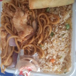 House Chow Mein / 本楼炒面