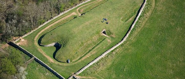 Belas Knap Long Barrow by null