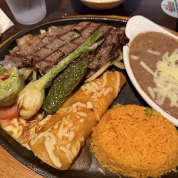 El Rancho Grande Mexican Restaurant - Steak, enchilada, rice-I forget the name but my friend loved it! - Mexican Near Me - Cincinnati, Ohio El Rancho Grande Mexican Restaurant - Steak, enchilada, rice-I forget the name but my friend loved it! - Mexican Near Me - Cincinnati, Ohio