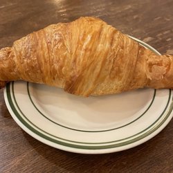Clarke Café - Croissant