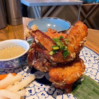Anh and Chi - Canh Ga: butter garlic chicken wings - Vietnamese Near Me - Vancouver, British Columbia Anh and Chi - Canh Ga: butter garlic chicken wings - Vietnamese Near Me - Vancouver, British Columbia
