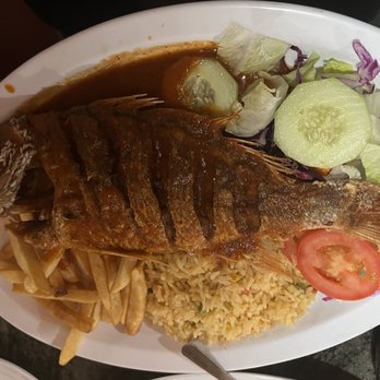 Mariscos Los Arcos - Snapper - Mexican Near Me - Van Nuys, California