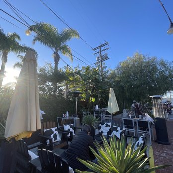 Beach Pit BBQ - Casual patio style dining - Barbeque Near Me - Costa Mesa, California Beach Pit BBQ - Casual patio style dining - Barbeque Near Me - Costa Mesa, California