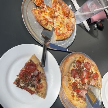 Mellow Mushroom Wilmington - Small cheese pizza and a small mighty meaty no bacon add garlic aioli as the base instead of red sauce! - Pizza Near Me - Wilmington, North Carolina