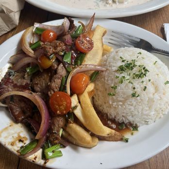 Ochos 888 - Lomo Saltado - Peruvian Near Me - Honolulu, Hawaii Ochos 888 - Lomo Saltado - Peruvian Near Me - Honolulu, Hawaii