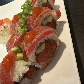 Ozen Sushi - Forgot name, spicy tuna inside, tuna on top - Japanese Near Me - Buena Park, California Ozen Sushi - Forgot name, spicy tuna inside, tuna on top - Japanese Near Me - Buena Park, California